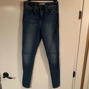 Mudd Juniors high rise jeggings